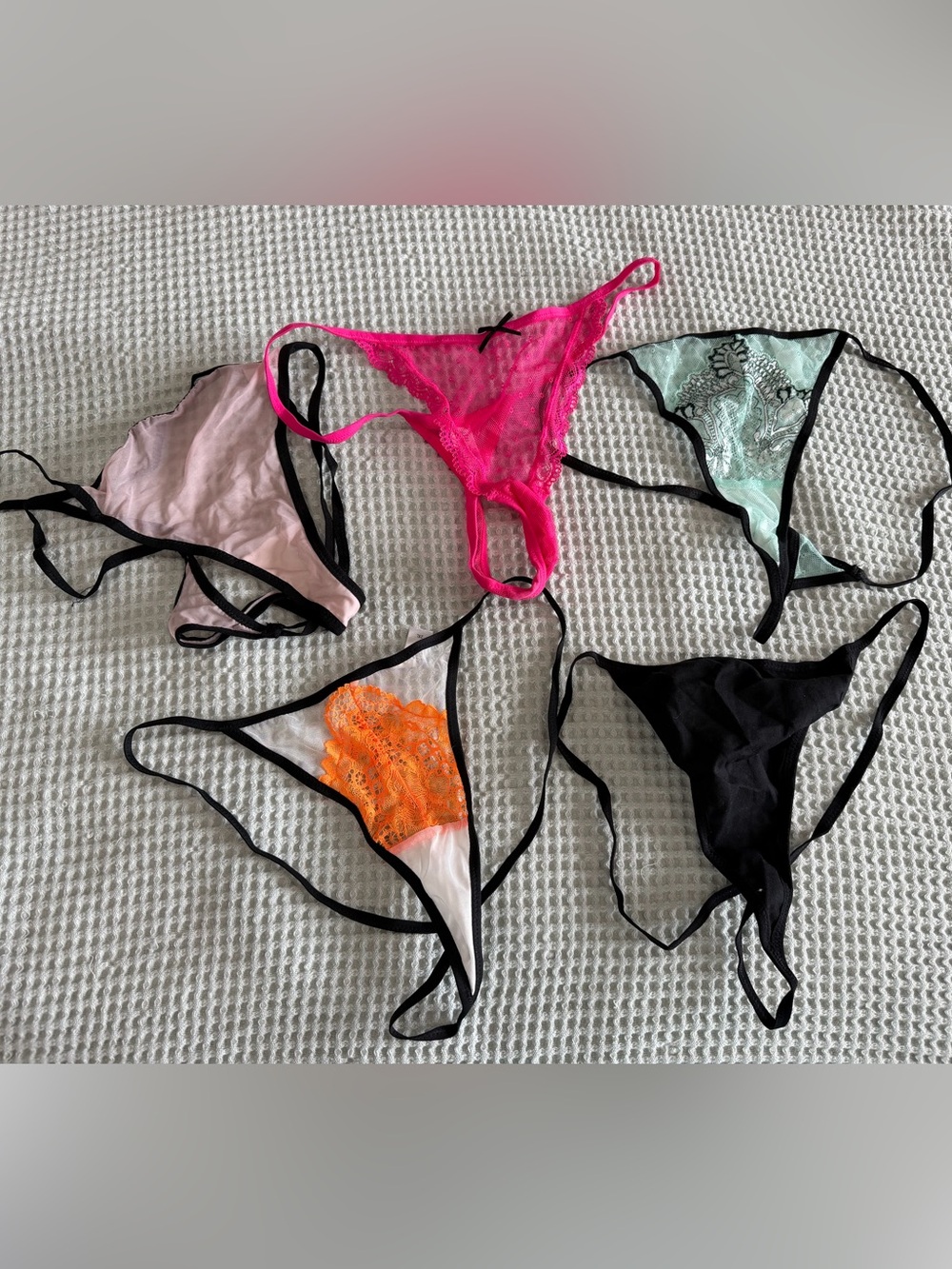 NIB, Five Piece Lace Assorted Thong Set
